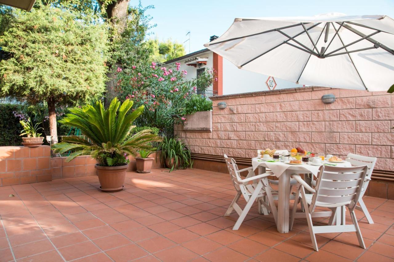 B&B La Quercia เปสการา ภายนอก รูปภาพ