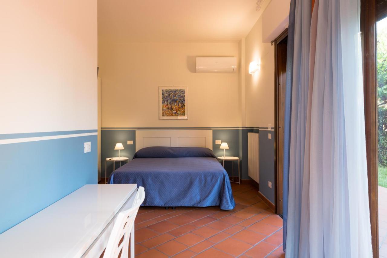 B&B La Quercia เปสการา ภายนอก รูปภาพ