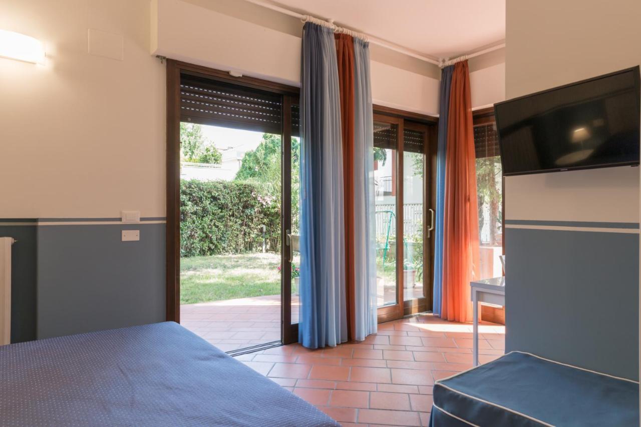 B&B La Quercia เปสการา ภายนอก รูปภาพ